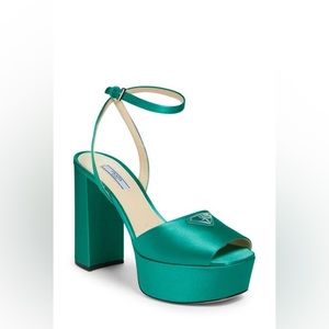 Prada Emerald Green Heels size 37.5